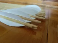 Image de Flèche de tir à l'arc traditionnelle ottomane traditionnelle en bois de pin pour tir à l'arc long classique avec plume de dinde blanche