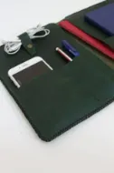 レザーポートフォリオ A5 ビジネスオーガナイザー、ジュニアリーガルメモ帳、iPad mini、Crazy Horse 本革付き の画像