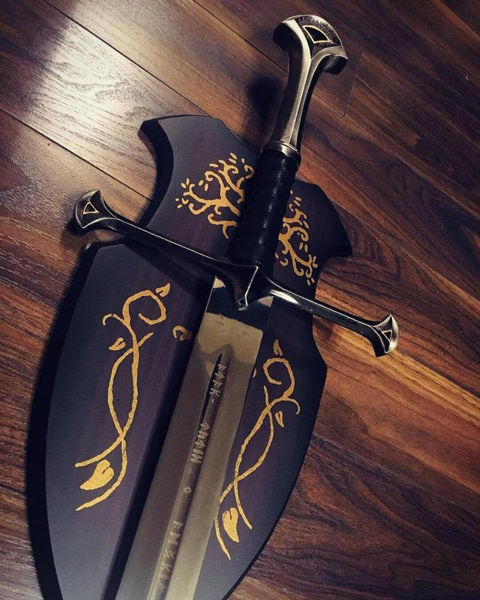 Imagen de Espada Anduril del Señor de los Anillos con runas del rey Elessar Aragorn Cosplay 52 pulgadas