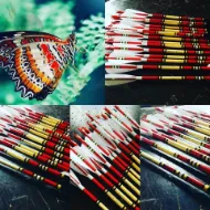 Gambar Anak Panah Memanah Kayu Untuk Recurve Longbow Bow Tembak Memburu Tradisional Uthmaniyyah Zaman Pertengahan dengan Bulu Turki Putih