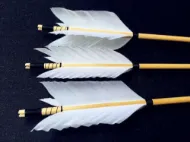 Picture of Traditional Wooden Hunting Archery Arrow For Recurve Longbow Bow Shoting with White Turkey Feathers Hunger Games Medieval Archery