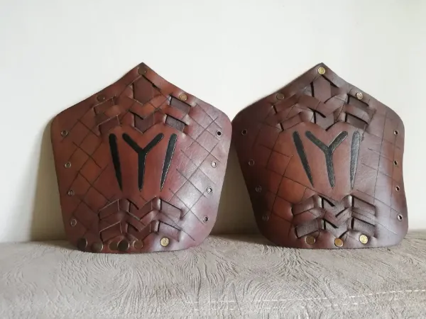 Εικόνα της Δύο Ertugrul Archery Armguard Σετ Μεσαιωνικά Παραδοσιακά Δερμάτινα Βραχίονα Κυνηγιού Πανοπλία Πλήρης Θωράκιση με Γάντι Τοξοβολίας Finger Guard