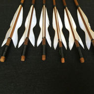 Picture of Lord Of The Rings Legolas Arrow Bamboo Wooden Arrow White Feather for Archery