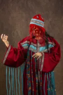 Bild von Schamanenkleid Kleidung Kostüm Halloween Kostüm Zubehör Trommel Set Schamanische Heilungszeremonie Larp Kostüm Rotes Design