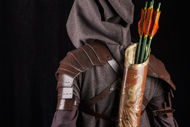 Legolas Elven Pauldrons Shoulder Armor Lord of the rings cosplay leather armor. ürün görseli