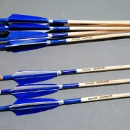 Gambar Anak Panah Jambul Berlaras Kayu Memanah Anak Panah Peribadi Untuk Busur Recurve Longbow Tembak Memburu Uthmaniyyah Tradisional Zaman Pertengahan dengan Bulu Turki Biru