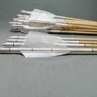 Picture of Wooden Barrelled Crested Arrows Archery Personalized Arrow For Recurve Bow Longbow Medieval Traditional Ottoman Hunting Shoot with White Turkey Feather