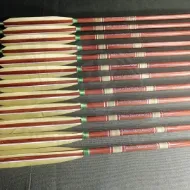 Gambar Anak Panah Berjambul Kayu Berlaras Memanah Anak Panah Peribadi Untuk Busur Recurve Longbow Tembak Memburu Uthmaniyyah Tradisional Zaman Pertengahan dengan Bulu Turki Uthmaniyyah Kuning