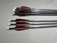 Kép Carbon Arrow Íjászat Személyre szabott nyíl Recurve Bow Compund Íj Hosszúíj Középkori Hagyományos Oszmán Vadászlövés Zöld Természetes Pulykatollal
