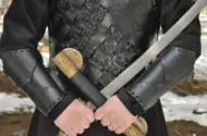 Bild von Kurulus Osman Ghazi Rüstung Kostüm Osmanische türkische Rüstung Kaftan Shirt Hose Stiefel Set Auferstehung Osman Cosplay Kostüm Rüstung