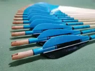 Picture of Wooden Archery Arrow For Recurve Bow Longbow Premium Series Turquoise Feather Arrows Black Turquoise Painted With Self Nock Christmas Gift